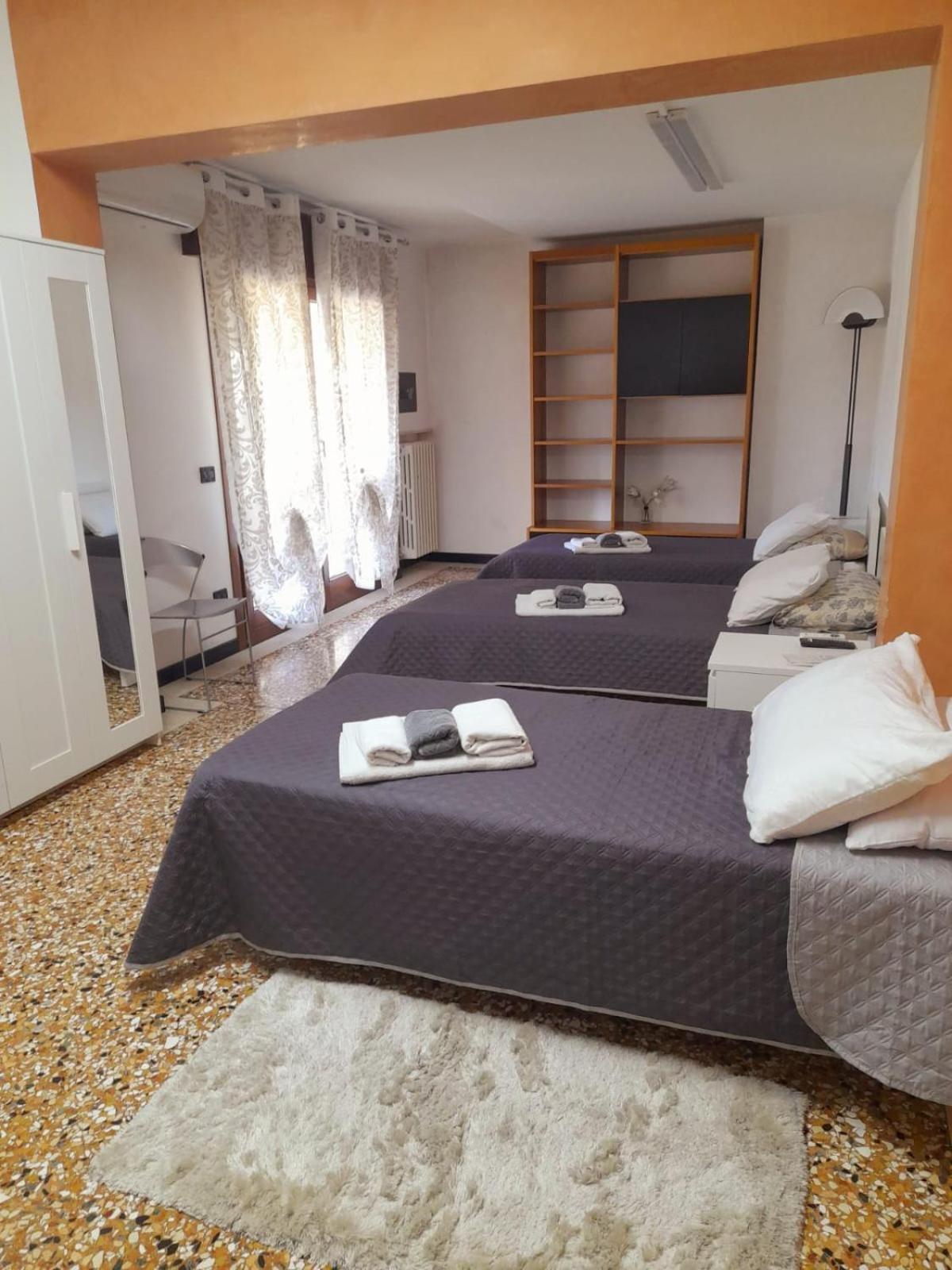 Hotel Sweet House Solesino Exterior foto